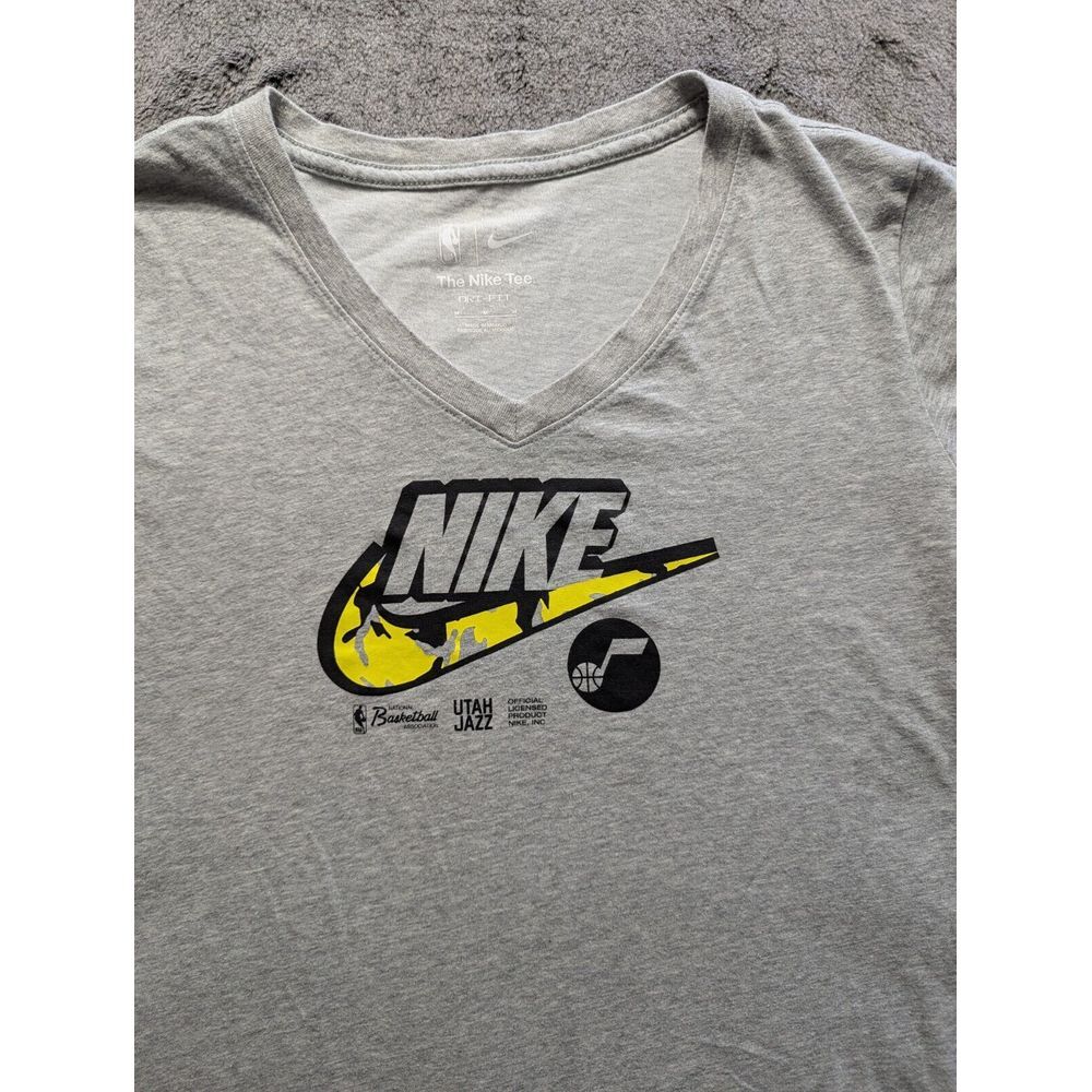 Utah Jazz Nike Tee Short Sleeve V Neck Women's Size Medium Gray - Picture 2 of 9
